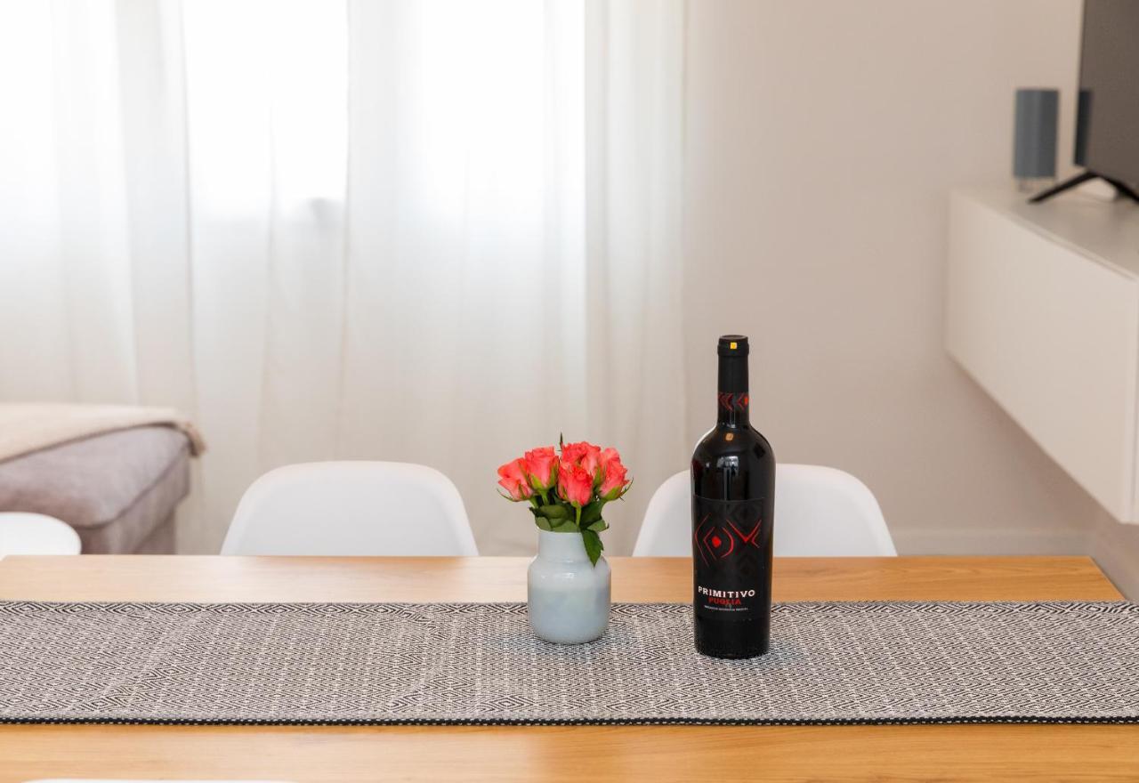 Two Flowers Luxury Apartment Supetar Ngoại thất bức ảnh