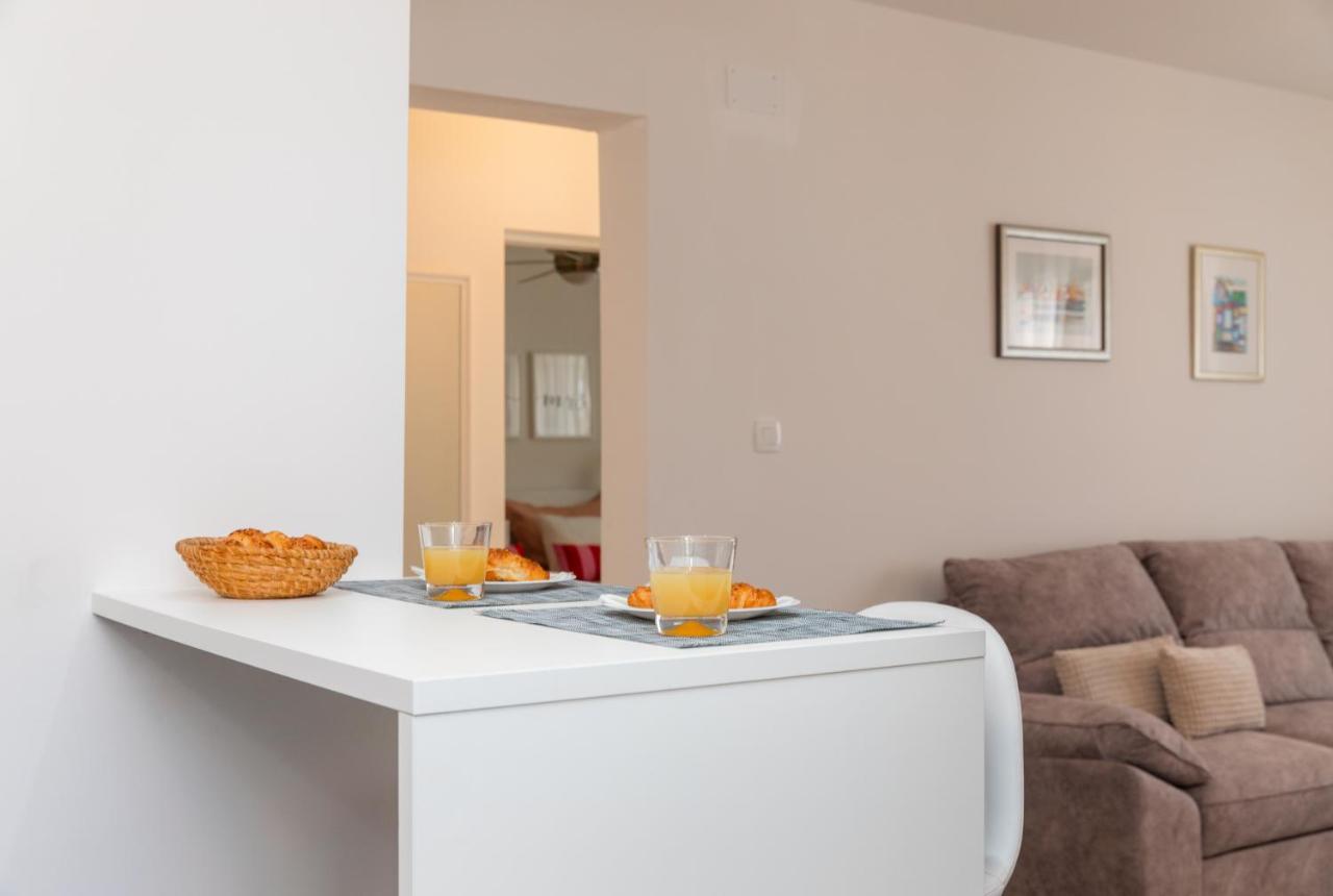 Two Flowers Luxury Apartment Supetar Ngoại thất bức ảnh