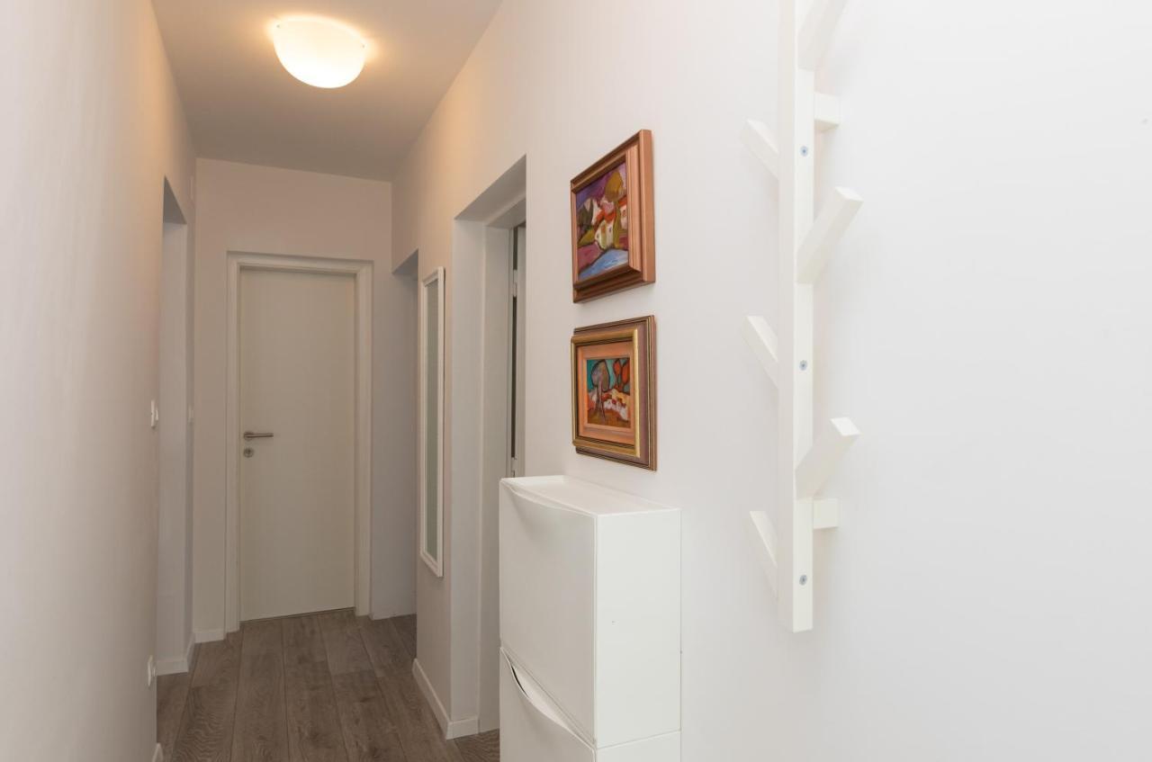 Two Flowers Luxury Apartment Supetar Ngoại thất bức ảnh