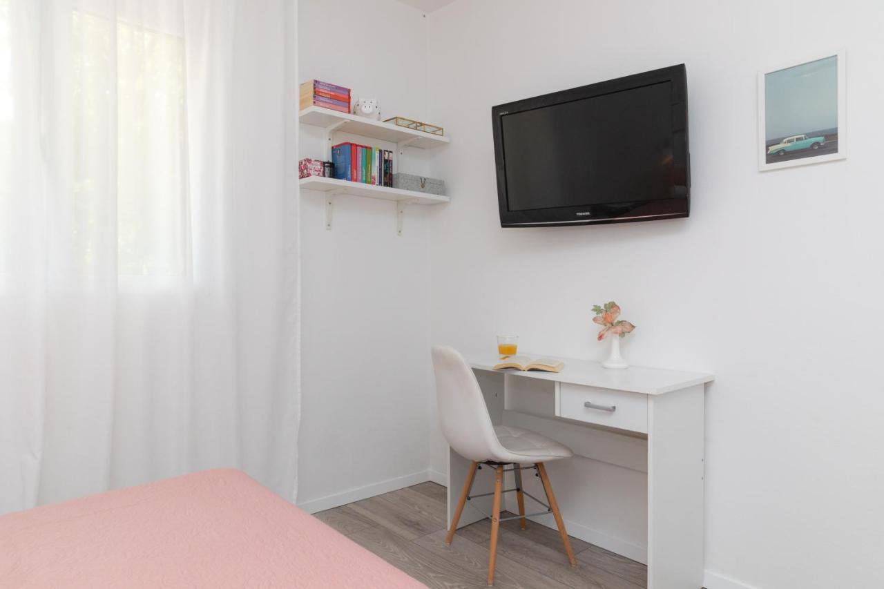 Two Flowers Luxury Apartment Supetar Ngoại thất bức ảnh