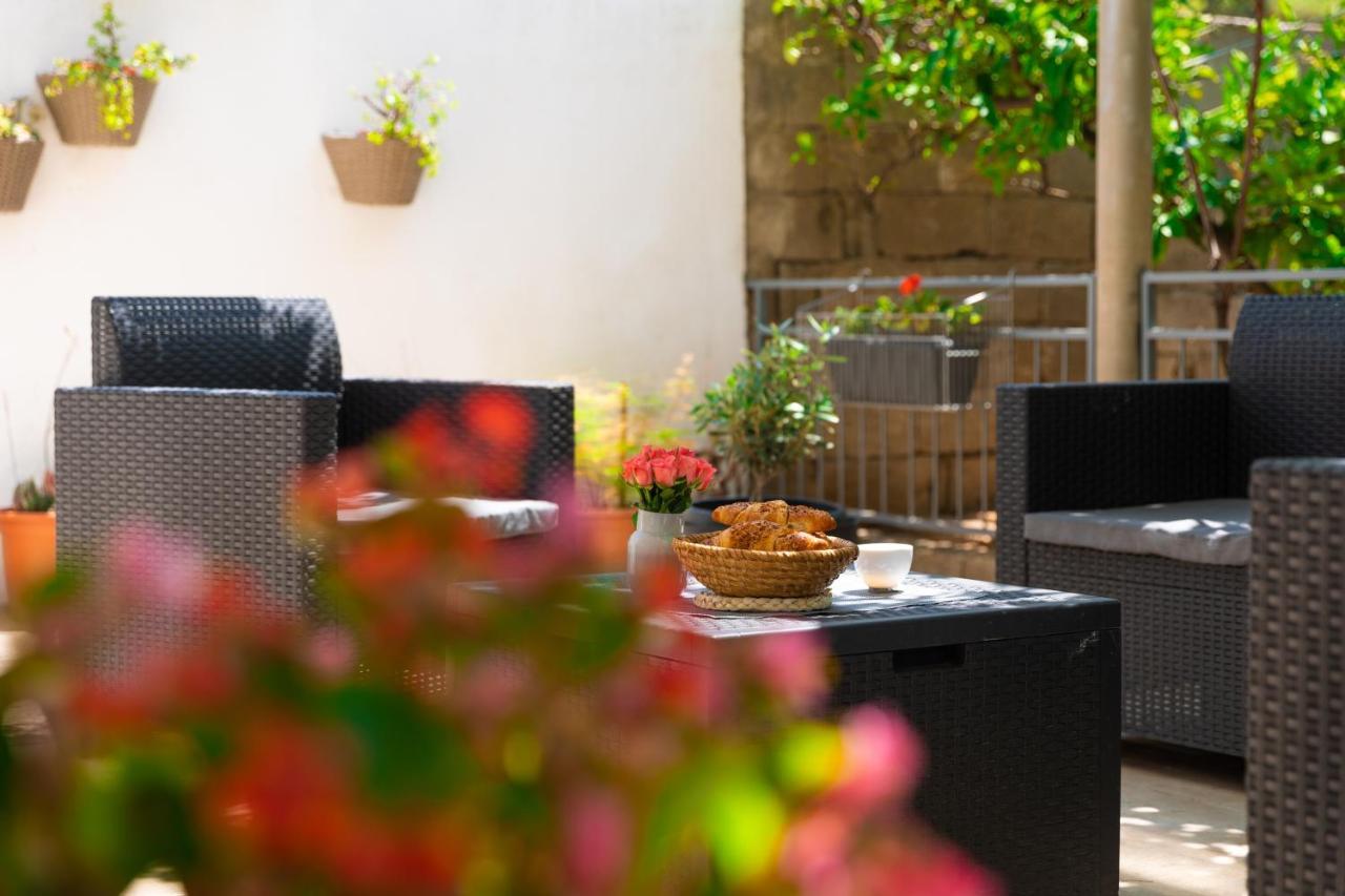 Two Flowers Luxury Apartment Supetar Ngoại thất bức ảnh